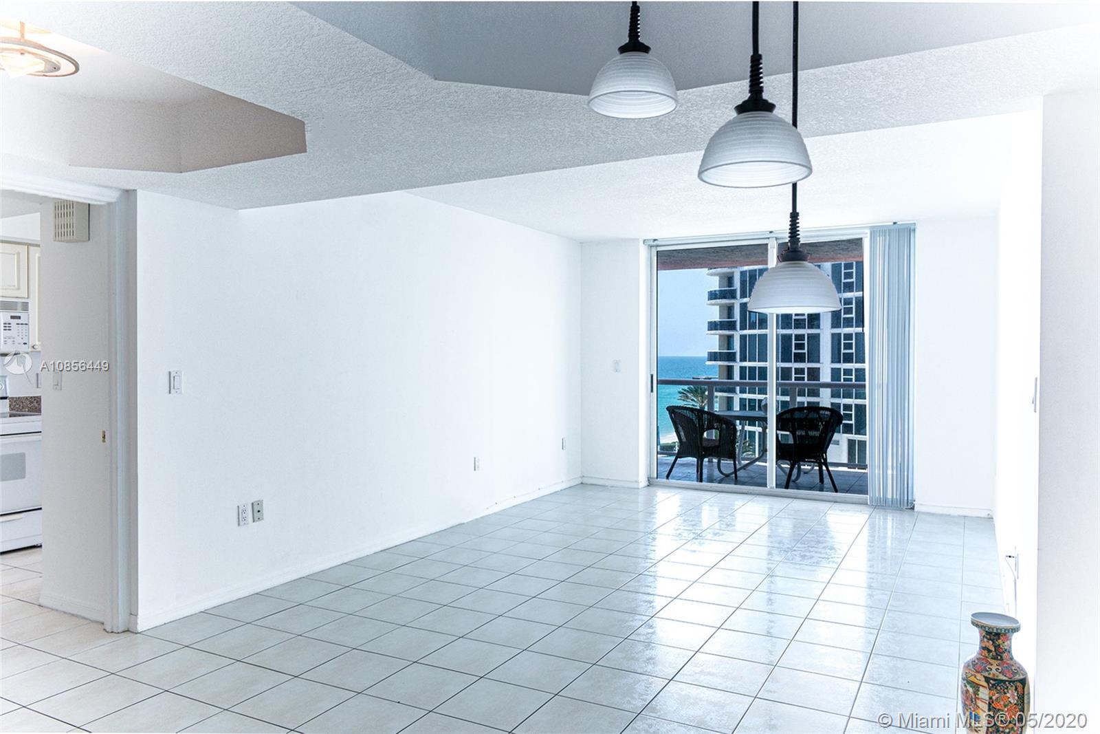 Sunny Isles Beach, FL 33160,17275 Collins Ave #904