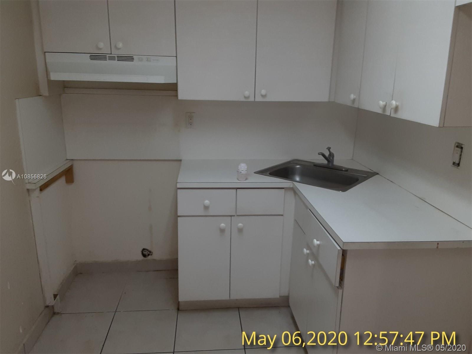 Hialeah, FL 33014,666 W 81st St #406