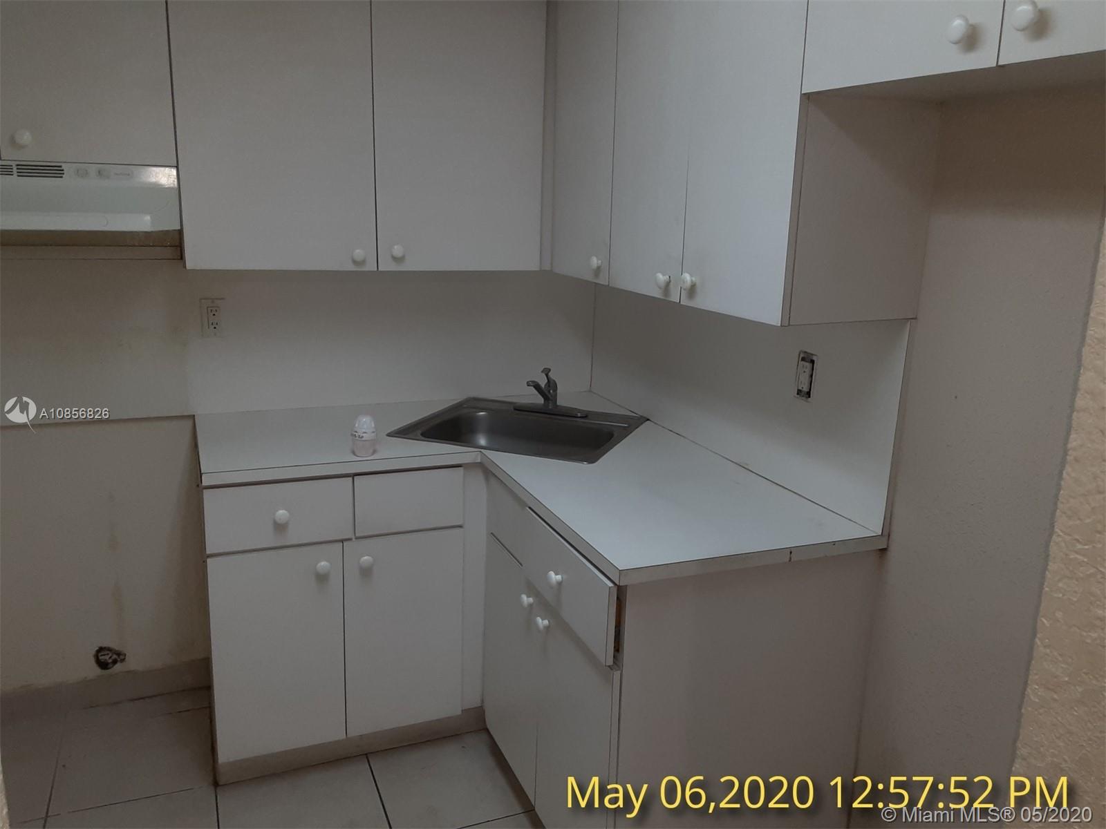 Hialeah, FL 33014,666 W 81st St #406