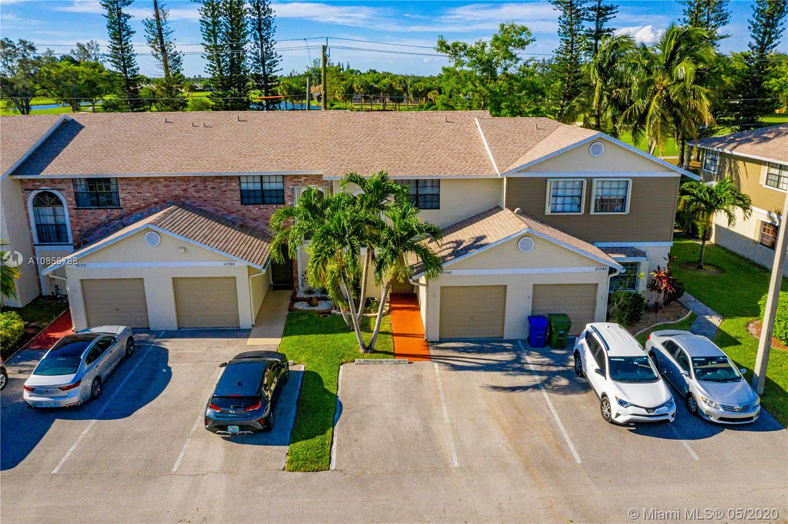 10767 NW 11th St, Pembroke Pines, FL 33026