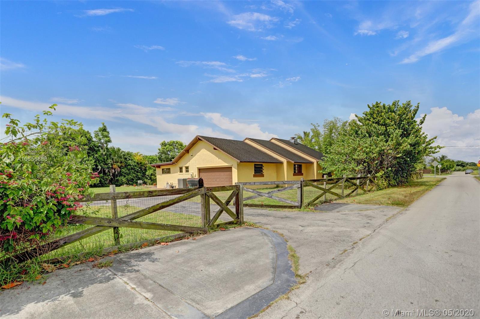 Homestead, FL 33031,17150 SW 274th St