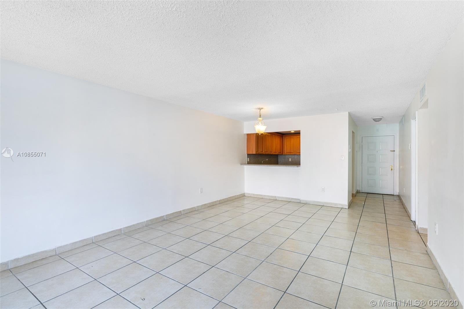 Hialeah, FL 33015,6960 Miami Gardens Dr #2-222