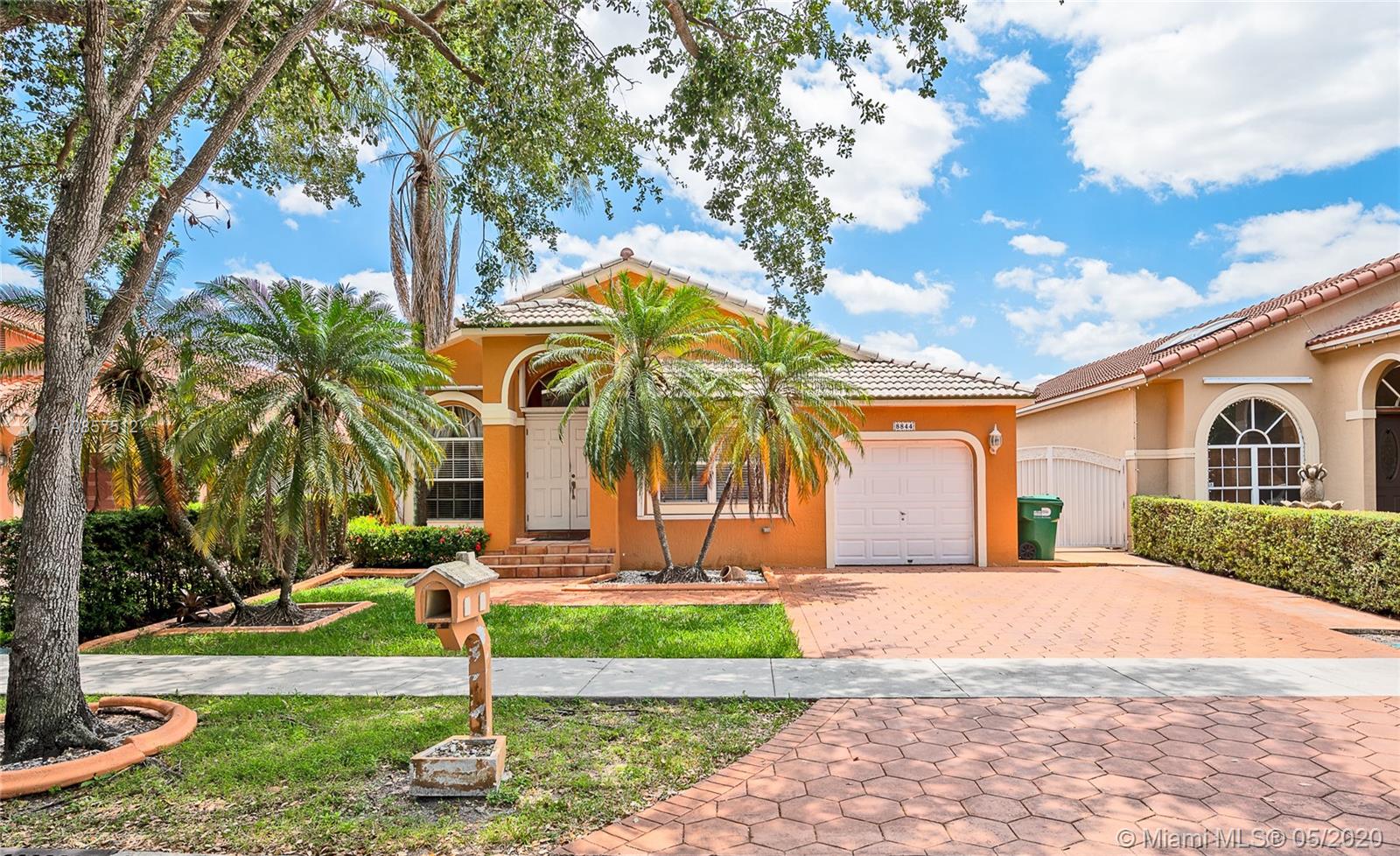 8844 NW 153rd Ter, Miami Lakes, FL 33018