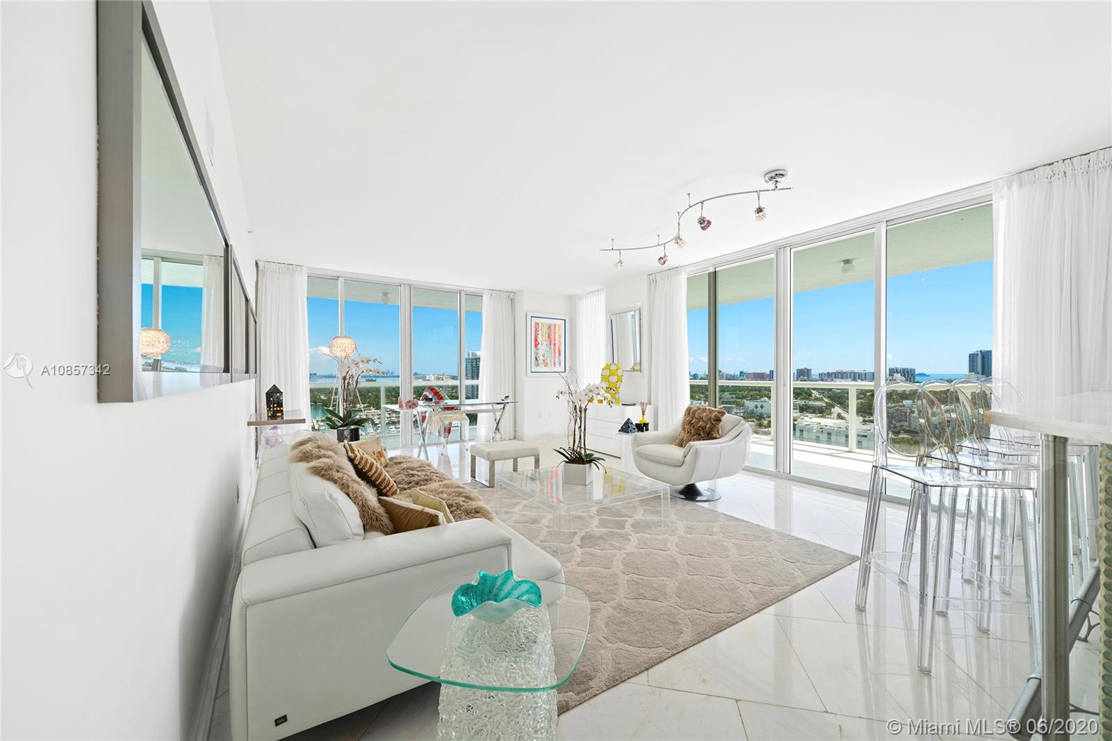 10 Venetian Way #1904, Miami Beach, FL 33139