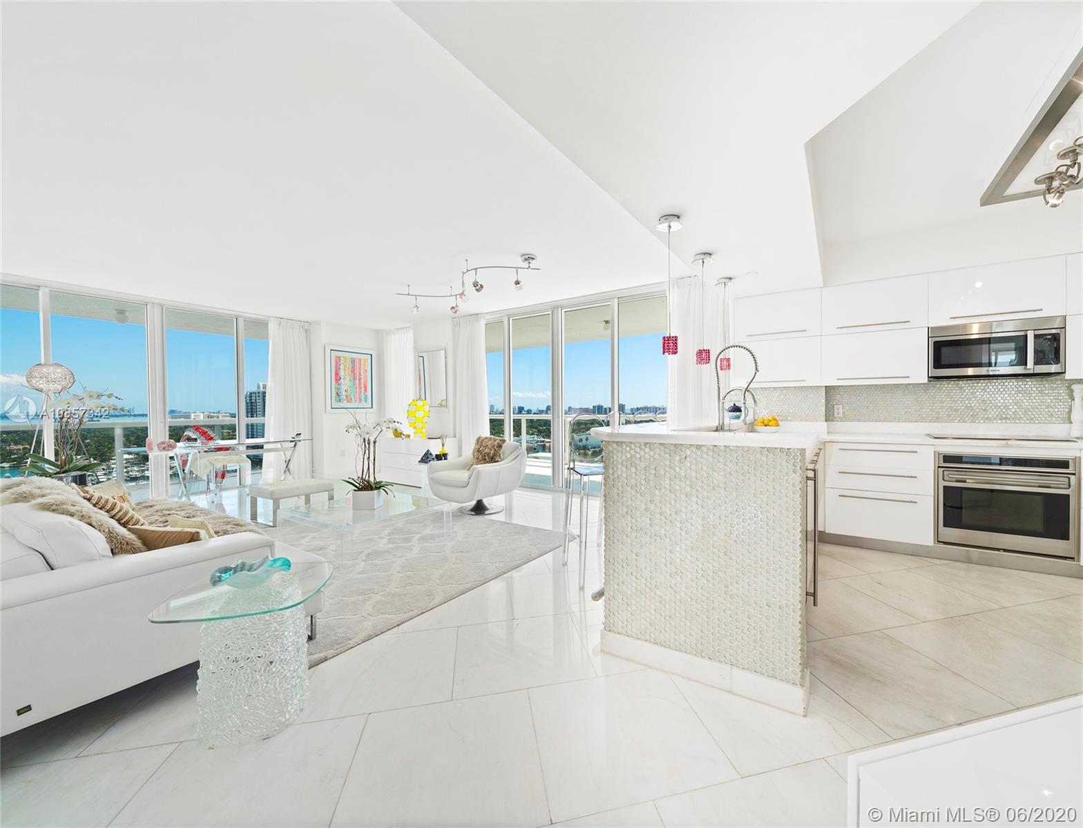 Miami Beach, FL 33139,10 Venetian Way #1904