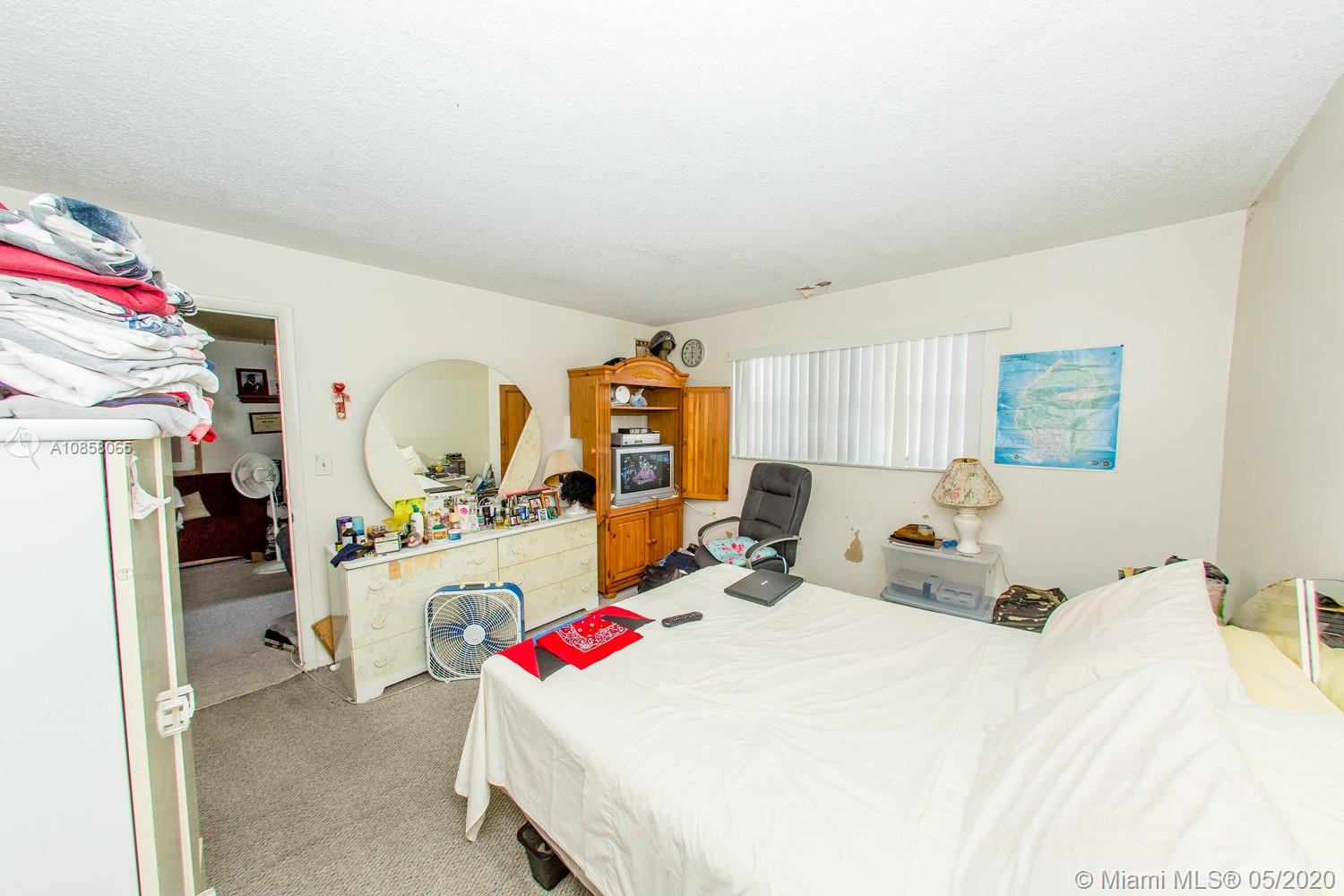 Sunrise, FL 33322,8220 Sunrise Lakes Blvd #304