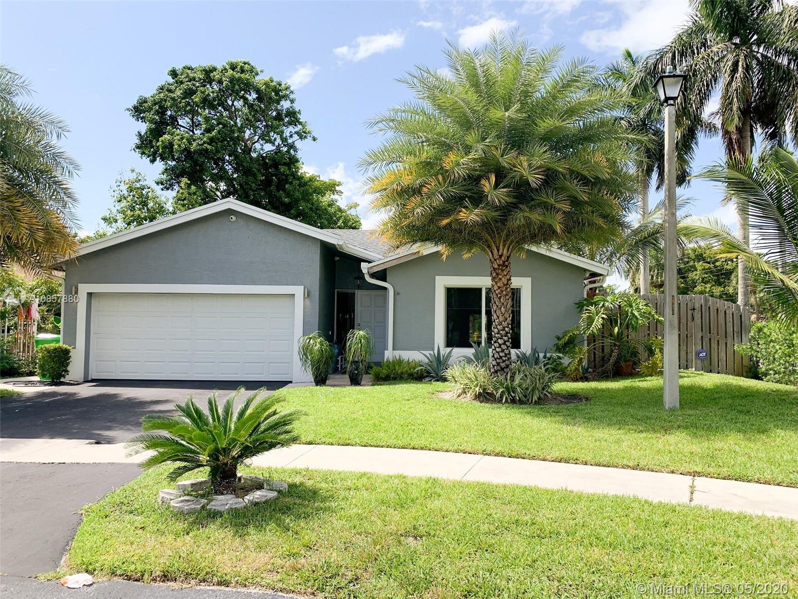 8486 NW 34th Mnr, Sunrise, FL 33351