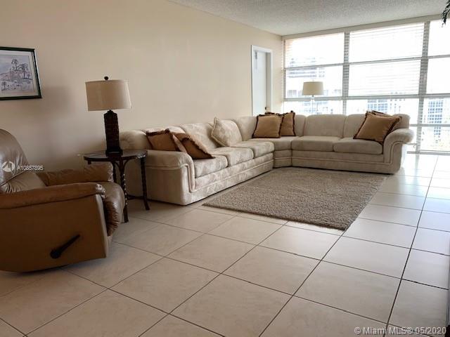 801 Three Islands Blvd #520, Hallandale Beach, FL 33009