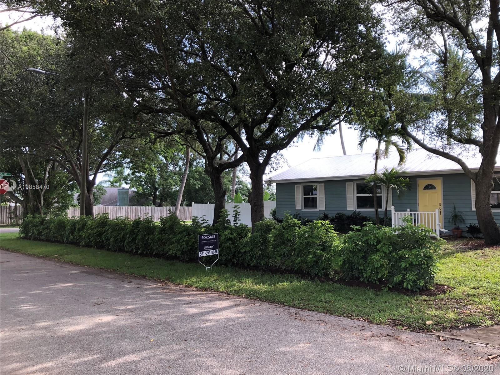 8999 SE Delaware Ave, FL 33455