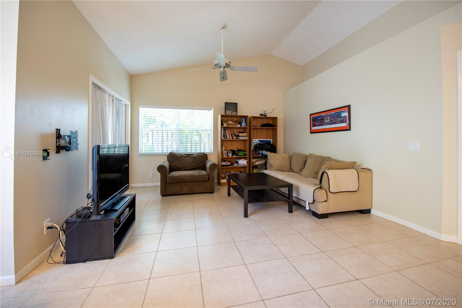 Davie, FL 33328,2667 Pinewood Ct