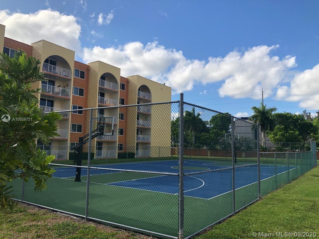 Hialeah, FL 33015,6990 NW 186th St #4-409