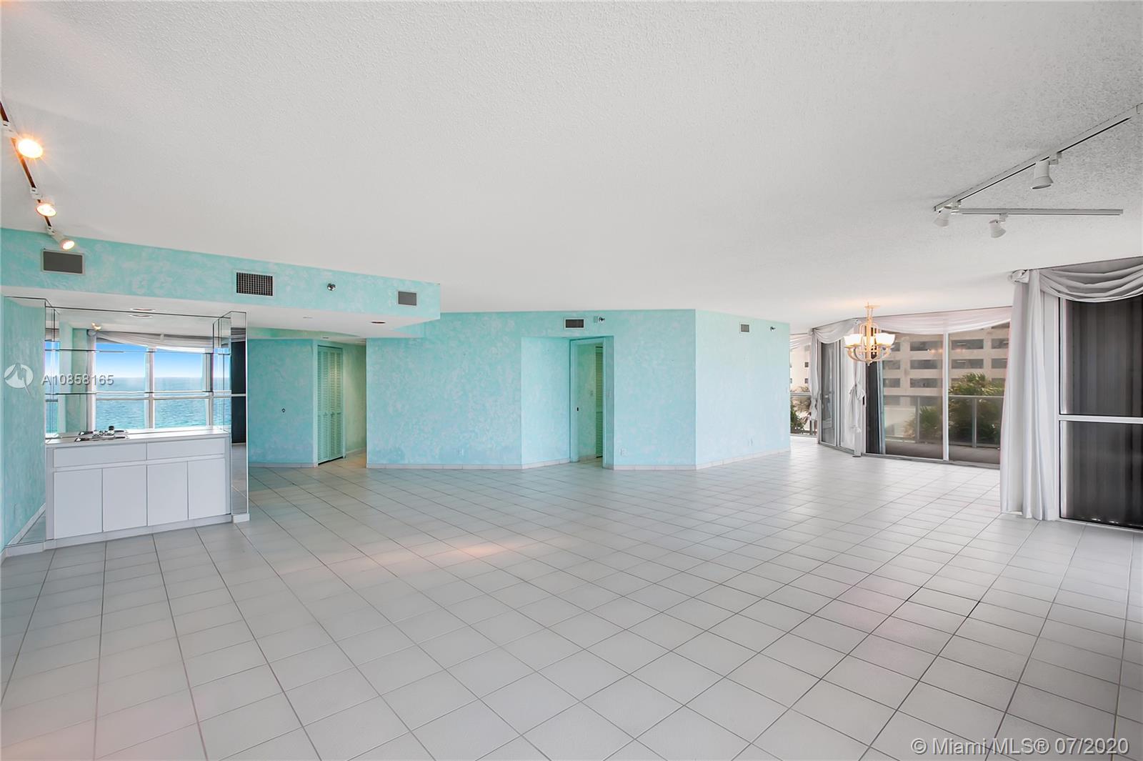 Sunny Isles Beach, FL 33160,16485 Collins Ave #636