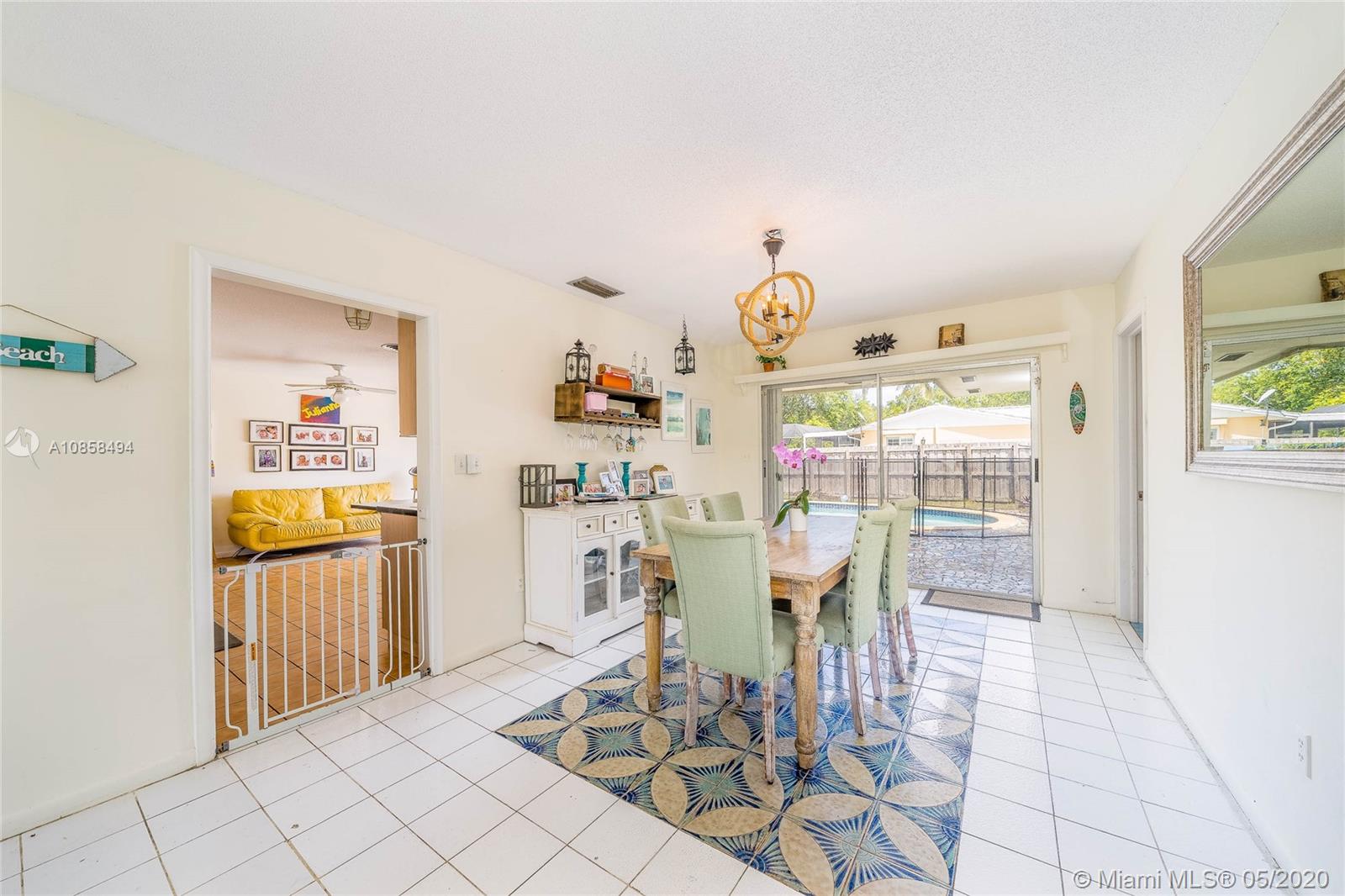 Palmetto Bay, FL 33157,8840 SW 162nd St