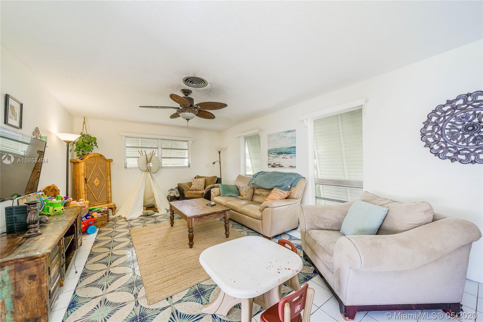 Palmetto Bay, FL 33157,8840 SW 162nd St