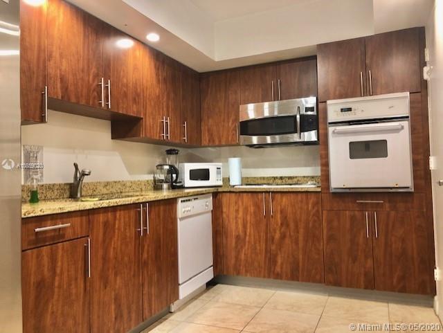 Hollywood, FL 33019,4001 S Ocean Dr #6L