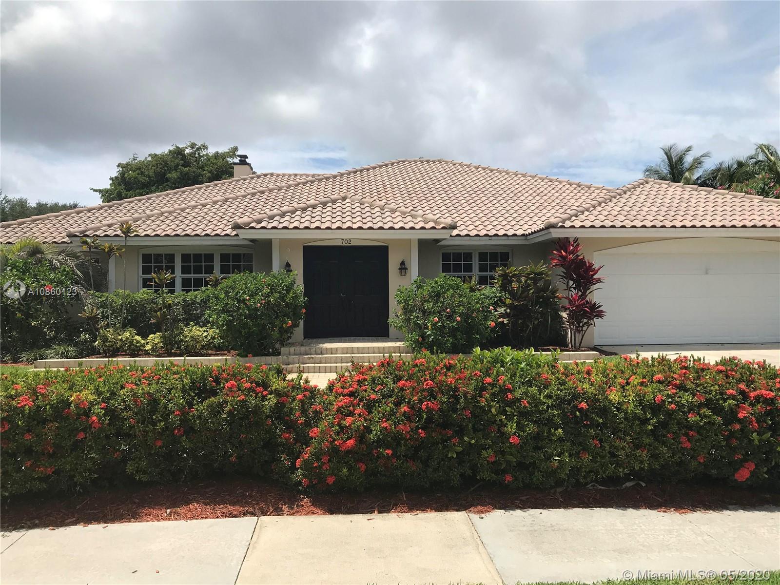 702 SW 33rd Pl, Boynton Beach, FL 33435