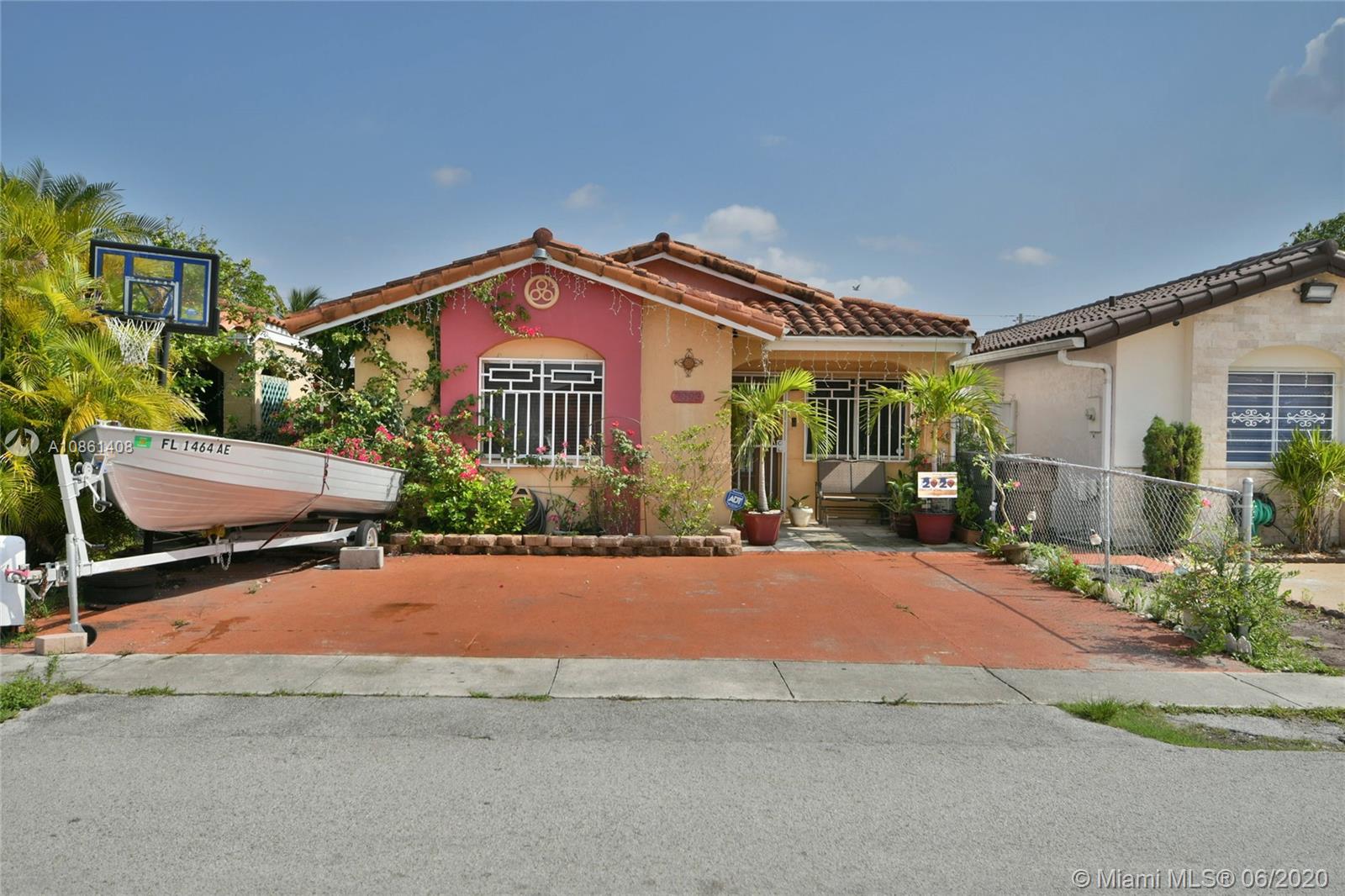 2893 W 75th St, Hialeah, FL 33018