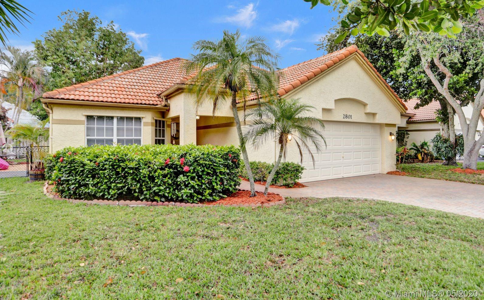 2801 Oakview Way, Davie, FL 33328