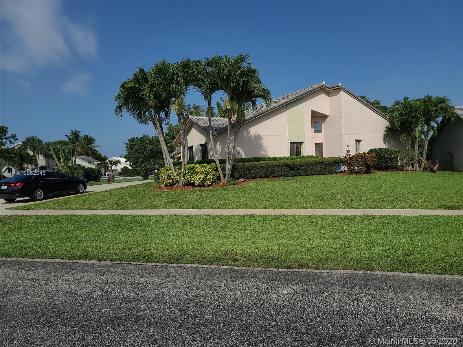 Lake Worth, FL 33463,6099 Farmers Pl