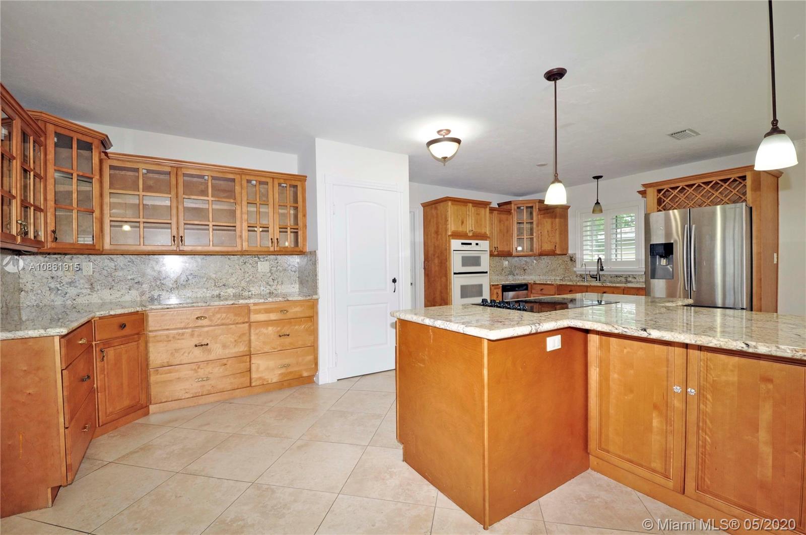 Palmetto Bay, FL 33157,8815 SW 160th St