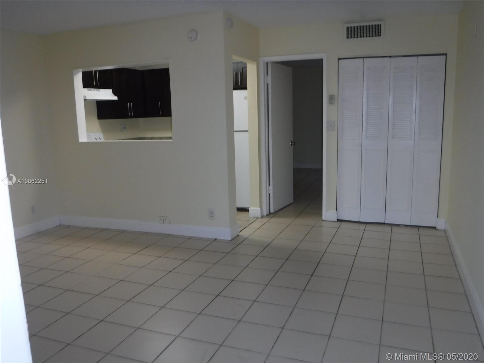 Pompano Beach, FL 33060,241 SE 9th Ave #107