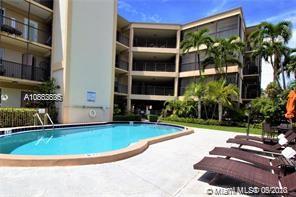 Hallandale Beach, FL 33009,2420 Diana Dr #402