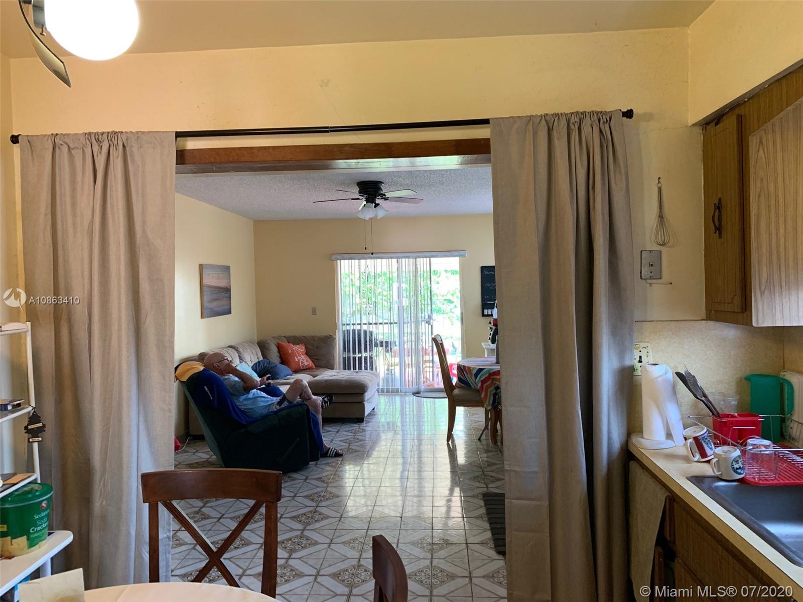 420 E 42nd St, Hialeah, FL 33013