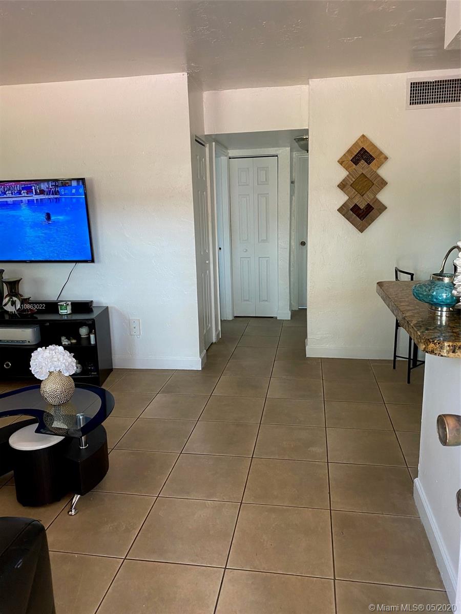 Hialeah, FL 33010,1245 W 24th St #112