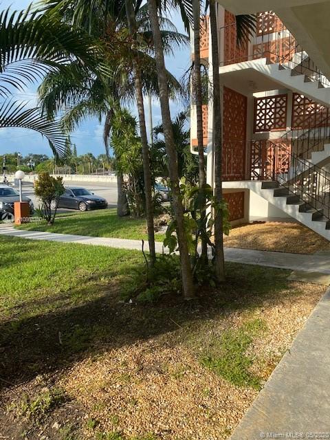 1450 NE 170th St #104, North Miami Beach, FL 33162