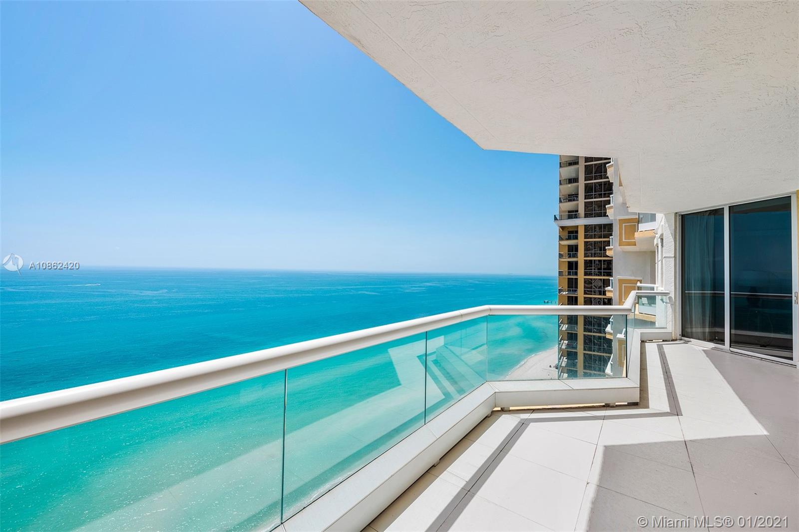 Sunny Isles Beach, FL 33160,17875 Collins Ave #3504