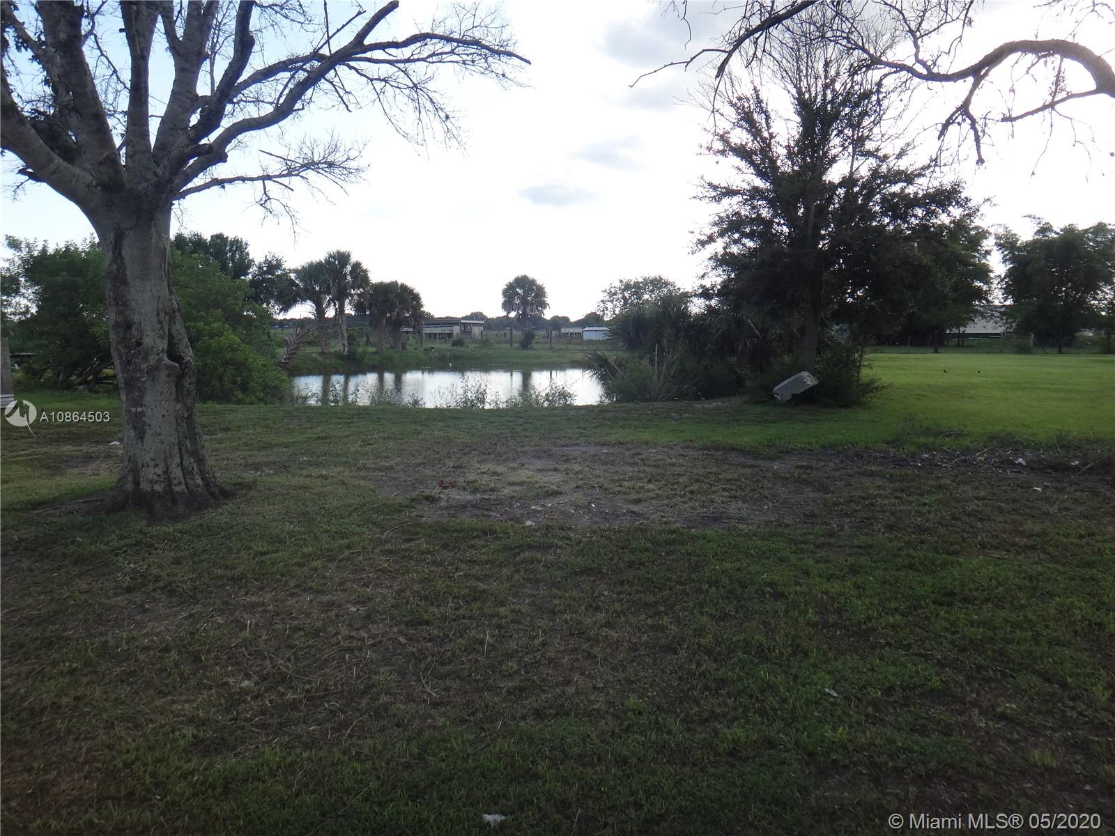 Moore Haven, FL 33471,1104 Wagon Trail