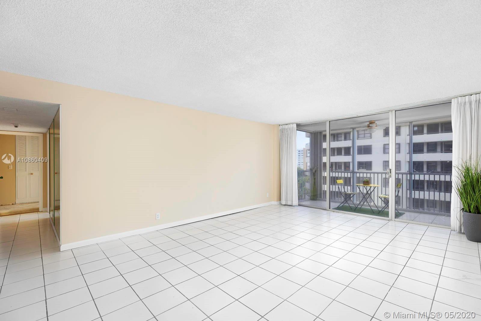 Key Biscayne, FL 33149,150 Ocean Lane Dr #7G