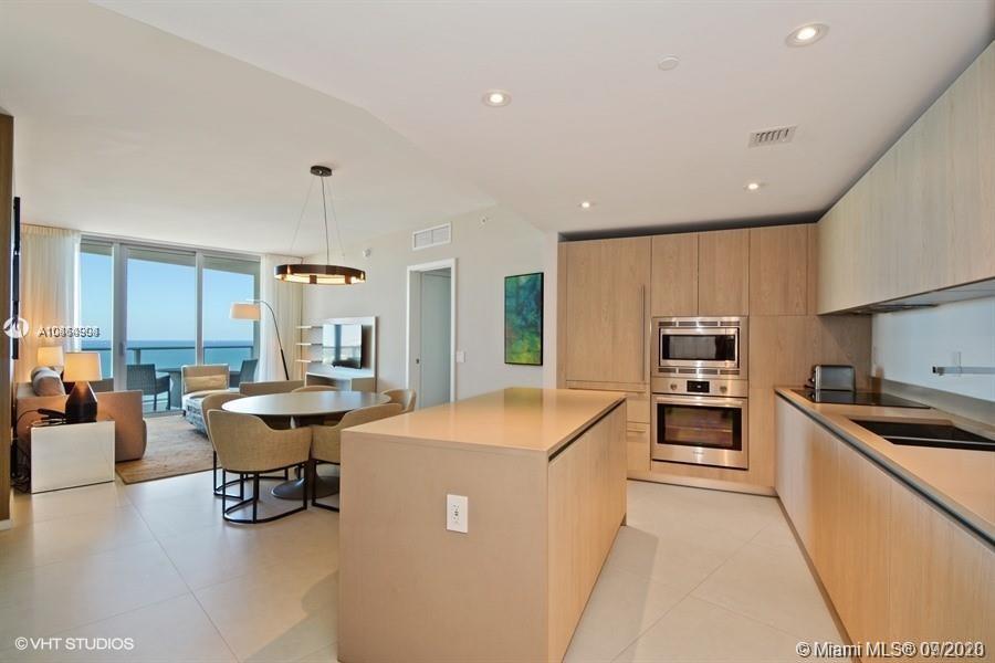 Hollywood, FL 33019,4111 Ocean Dr #3106