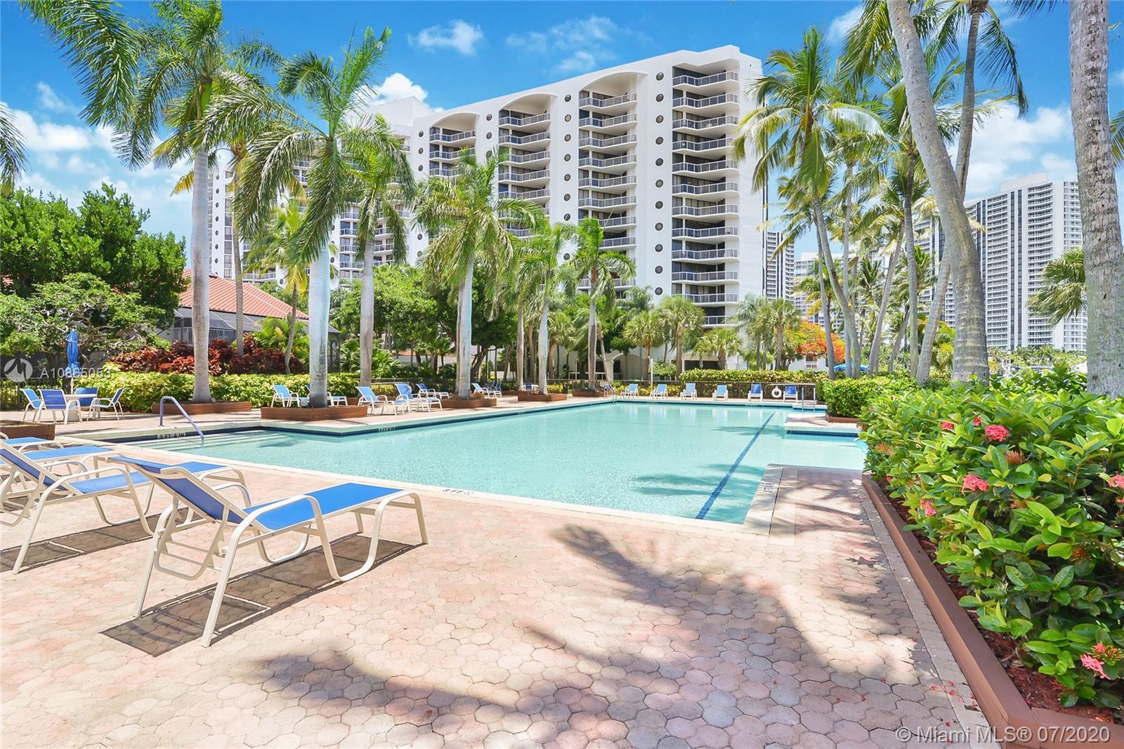 Aventura, FL 33180,3610 Yacht Club Dr #616