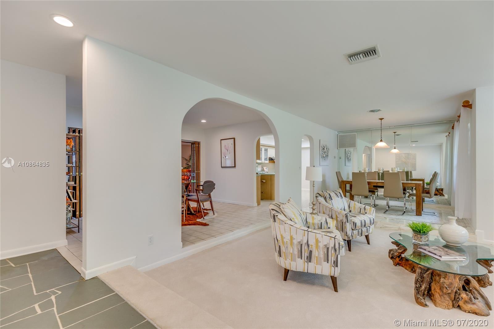 Pinecrest, FL 33156,9600 SW 72nd Ct