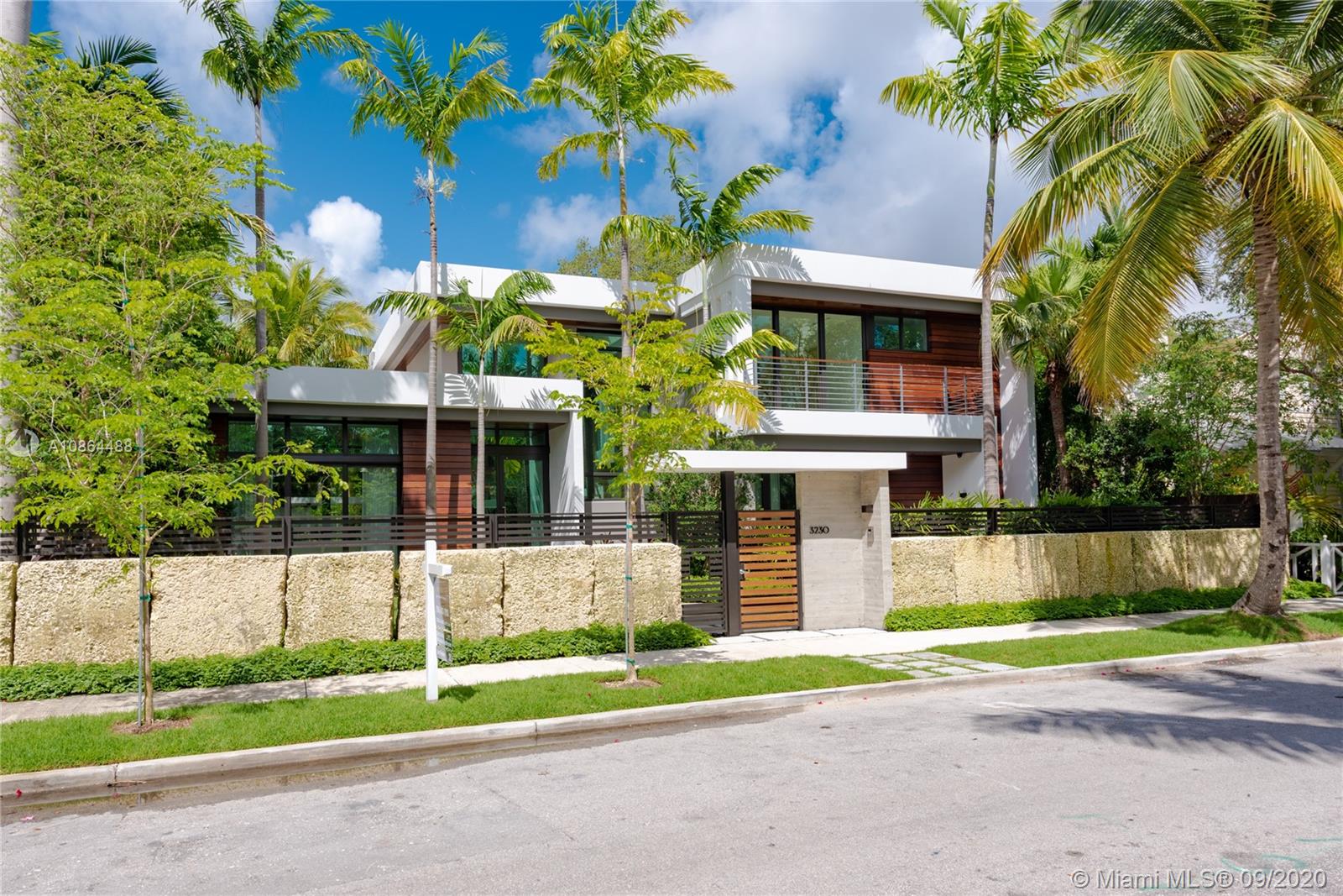 Miami, FL 33133,3230 Crystal Ct