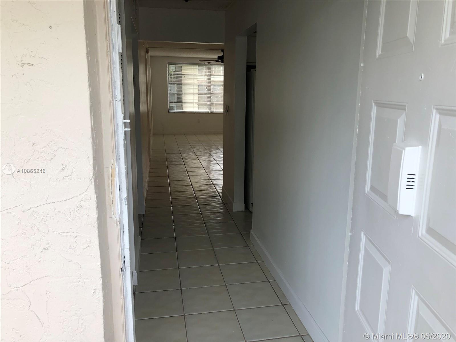 Plantation, FL 33313,7480 NW 17th St #207