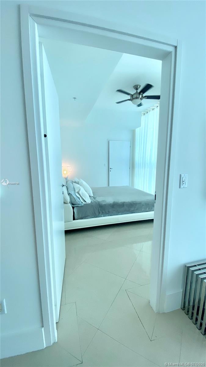 Miami Beach, FL 33139,50 S Pointe Dr #503