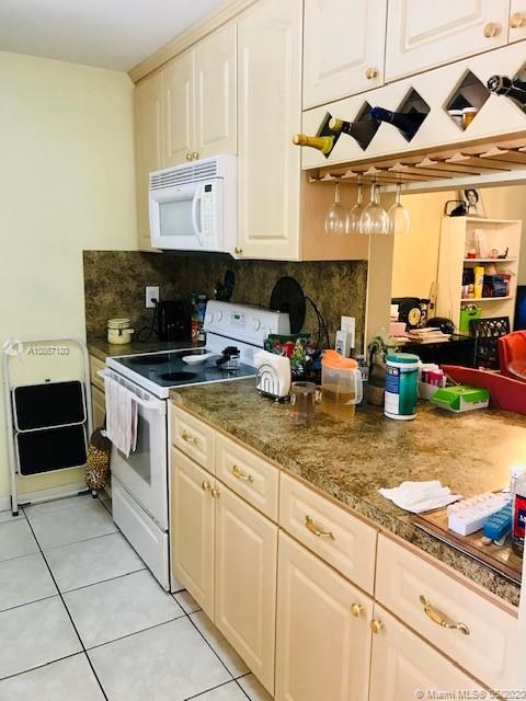 Pembroke Pines, FL 33026,181 NW 106th Ave #181