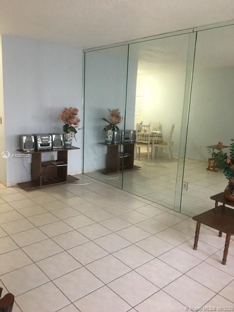 Miami Beach, FL 33139,1021 Michigan Ave #11