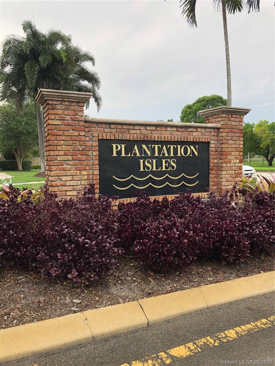 Plantation, FL 33317,5840 SW 13th St