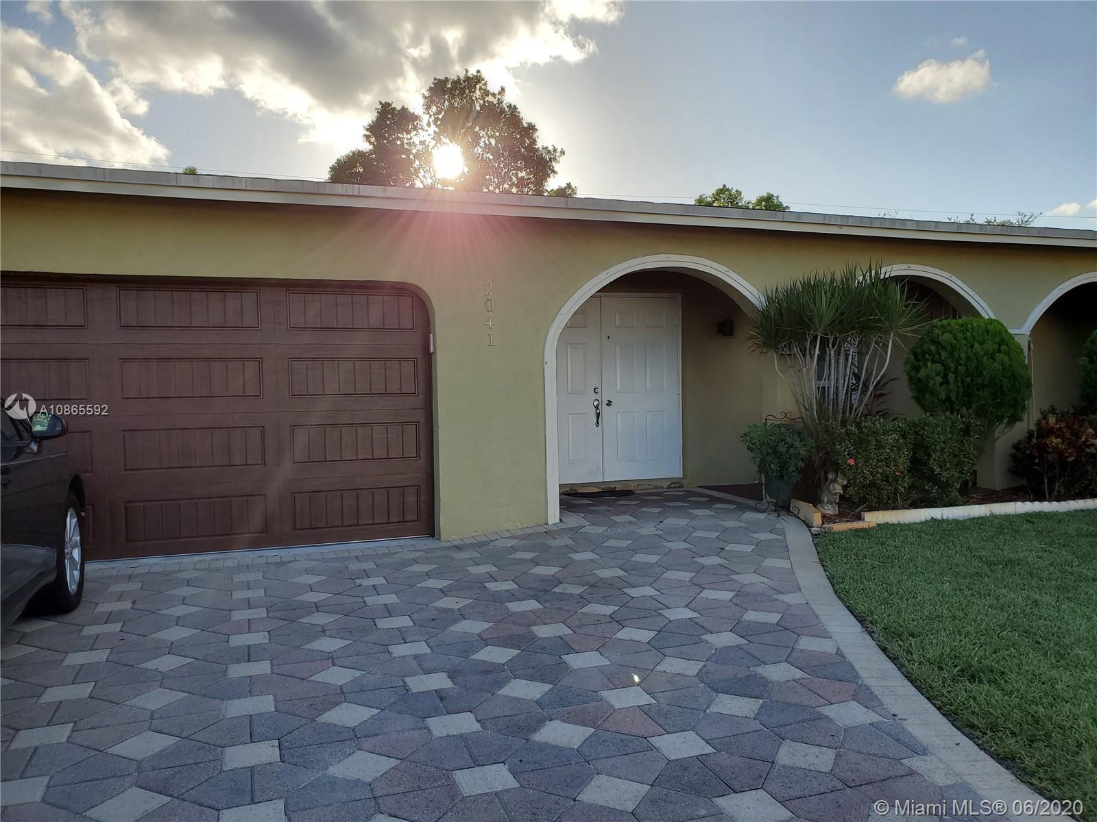 2041 NW 87th Ln, Sunrise, FL 33322