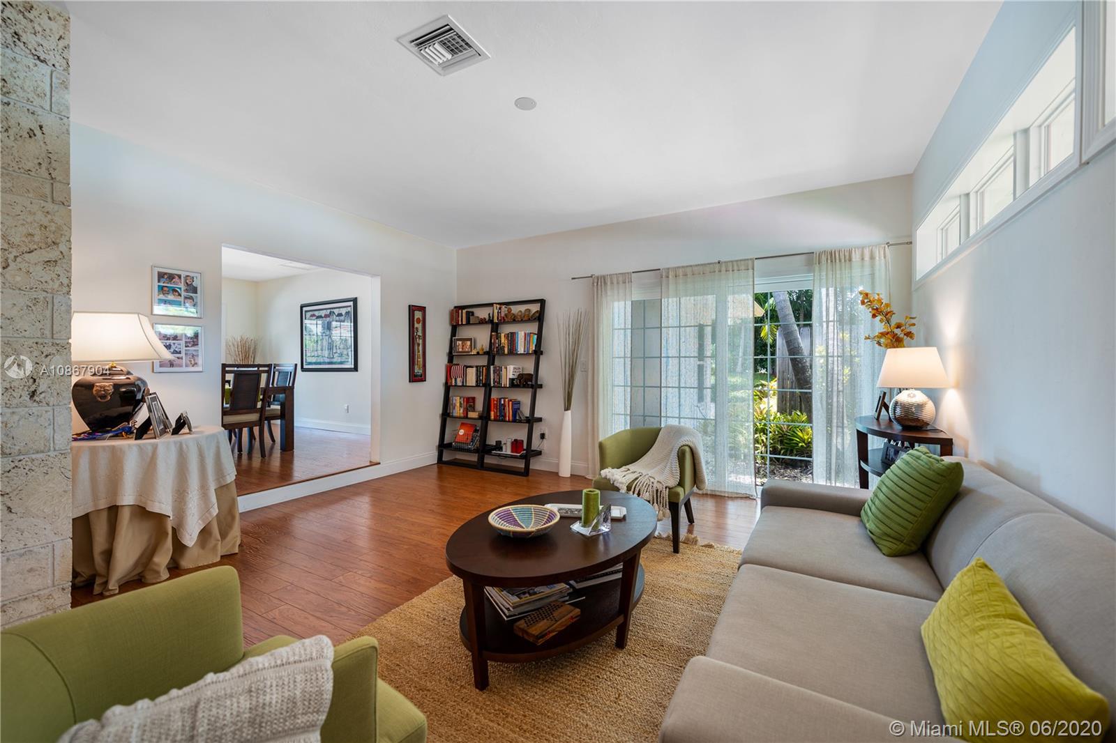 Pinecrest, FL 33156,7640 SW 107th St