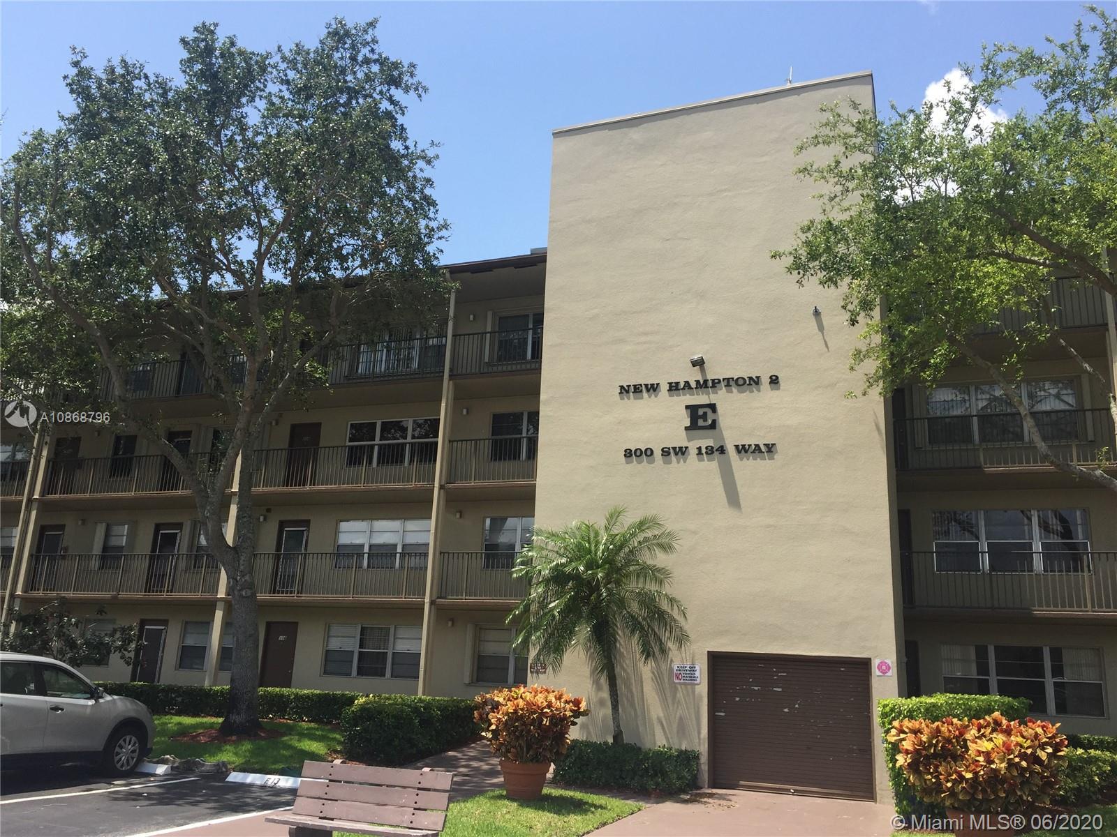 300 SW 134 Way #104E, Pembroke Pines, FL 33027