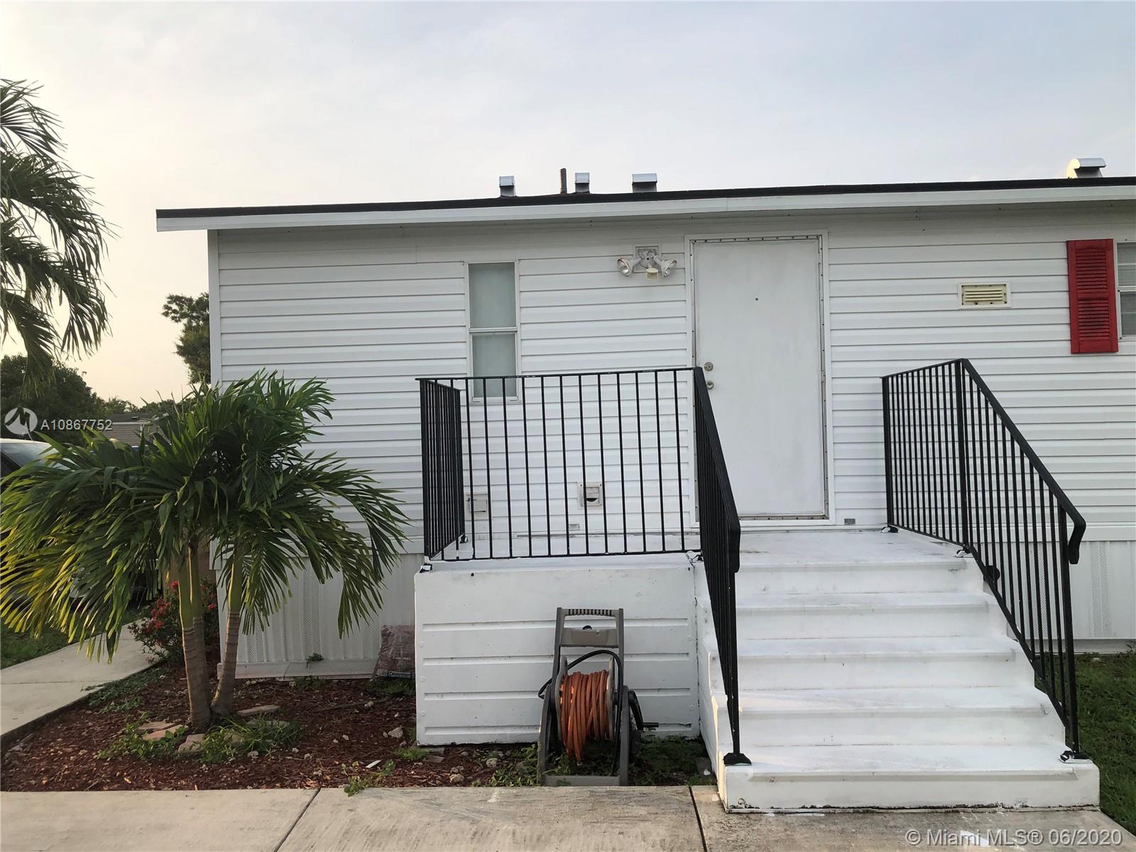 Davie, FL 33325,542 SW 130th Terrace