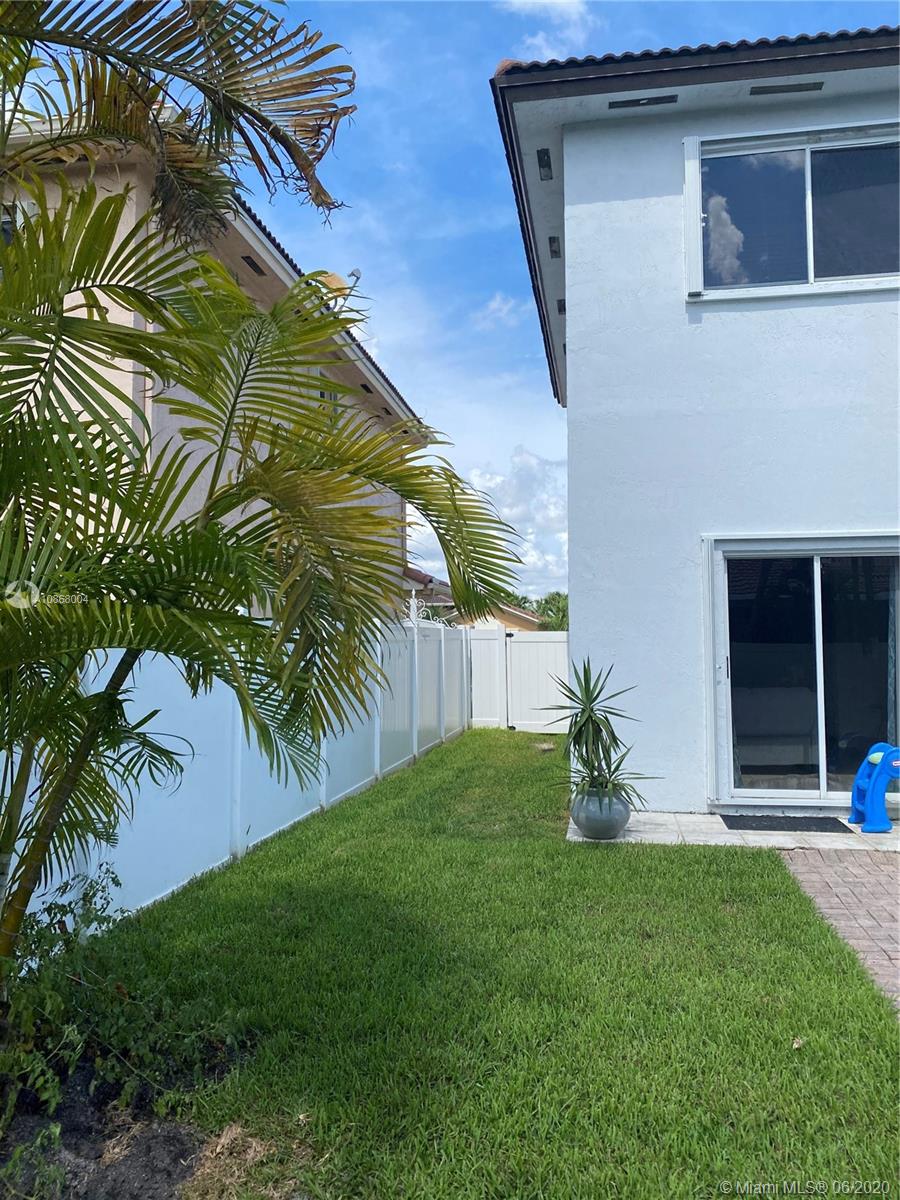 Miami, FL 33175,2894 SW 144th Ct