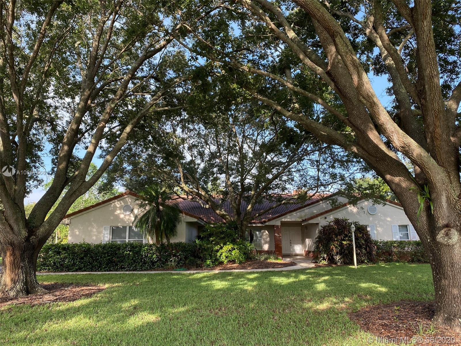 14440 Arlington Pl, Davie, FL 33325