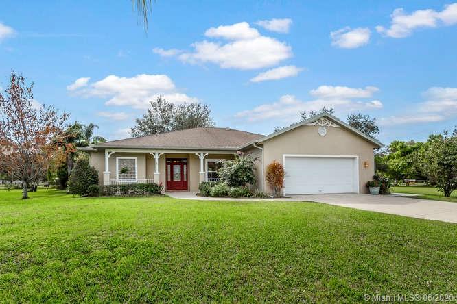 495 Holly Ave, Other City - In The State Of Florida, FL 33935