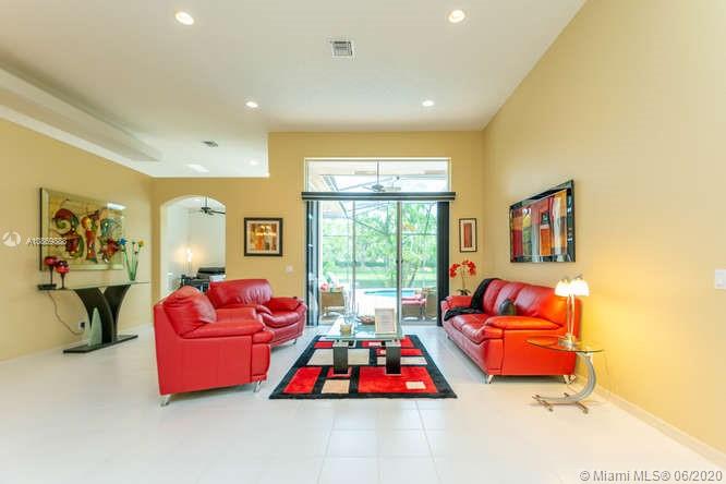 Weston, FL 33331,3811 Oak Ridge Cir