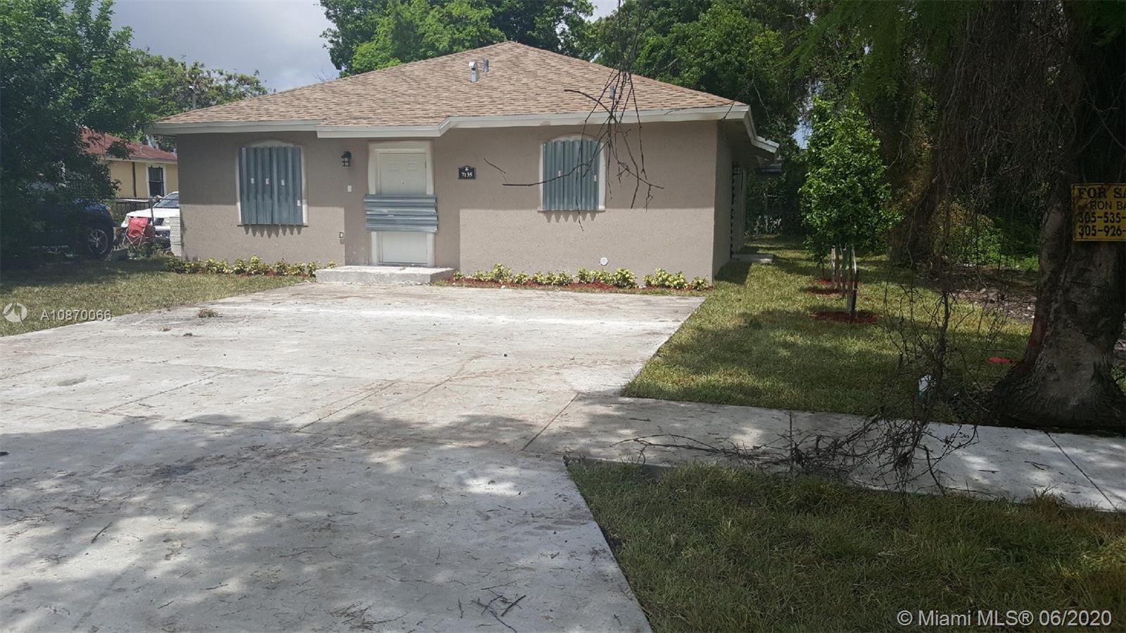 1741 NW 93 TER, Miami, FL 33147